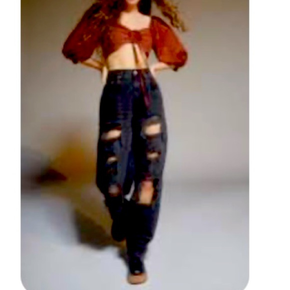 BDG high rise baggy sz 27 black. Only worn once super cute
